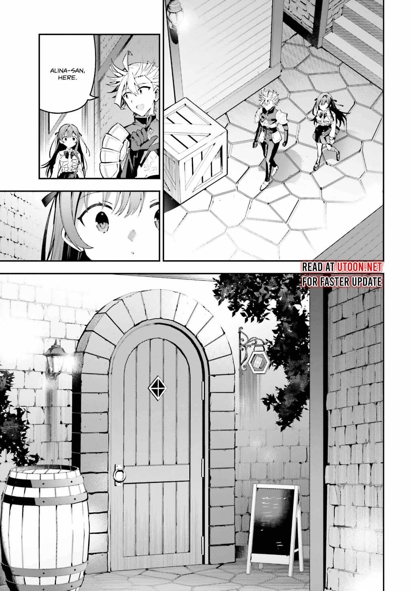 I’m the guild receptionist, but since I don’t want to work overtime, I think I’ll just solo the boss Chapter 31 - Page 5